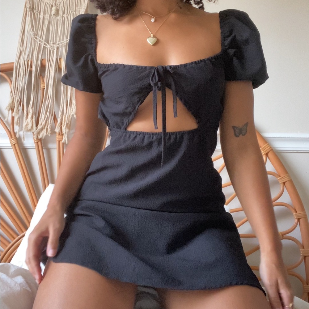 Black puff sleeve mini dress
